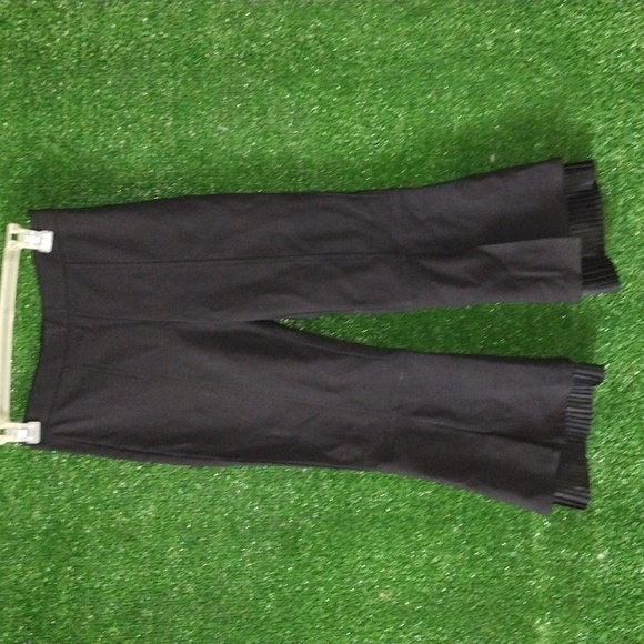 Muland  flare leg cropped pants - Picture 3 of 5